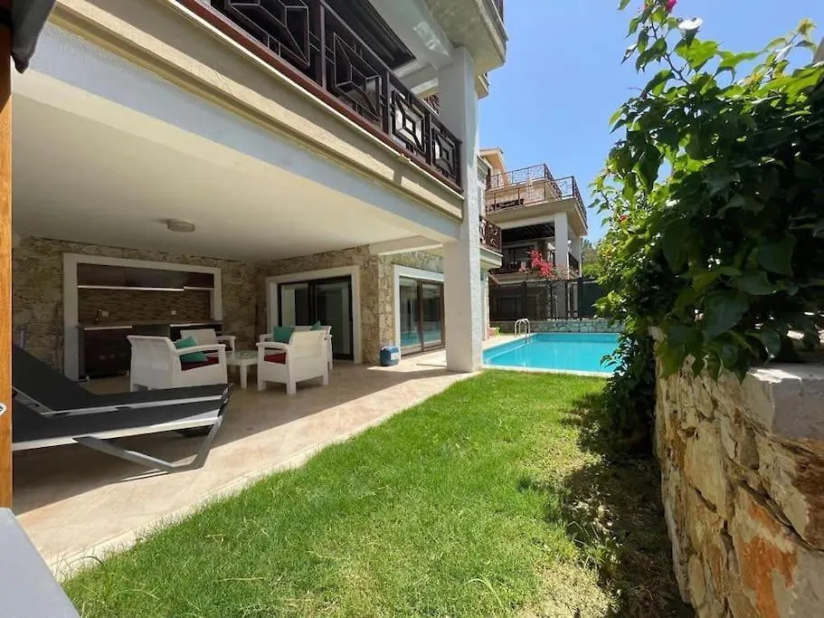 Villa Ela Goecek'Te Oezel Havuzlu Luex Villa Fethiye